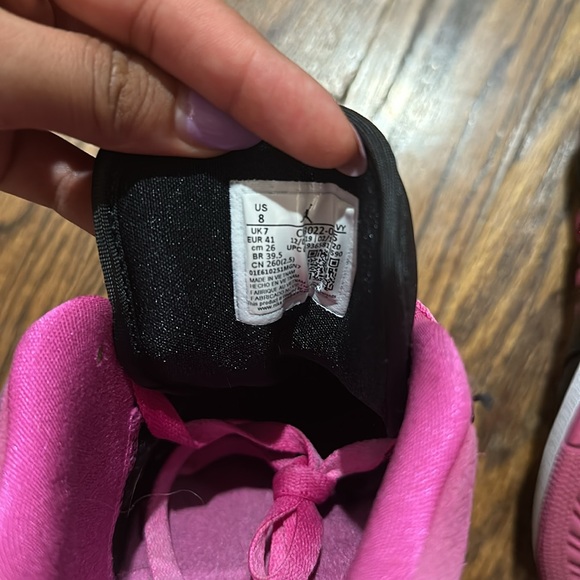 Low top nike Jordan shoes US size 8 - Picture 4 of 6